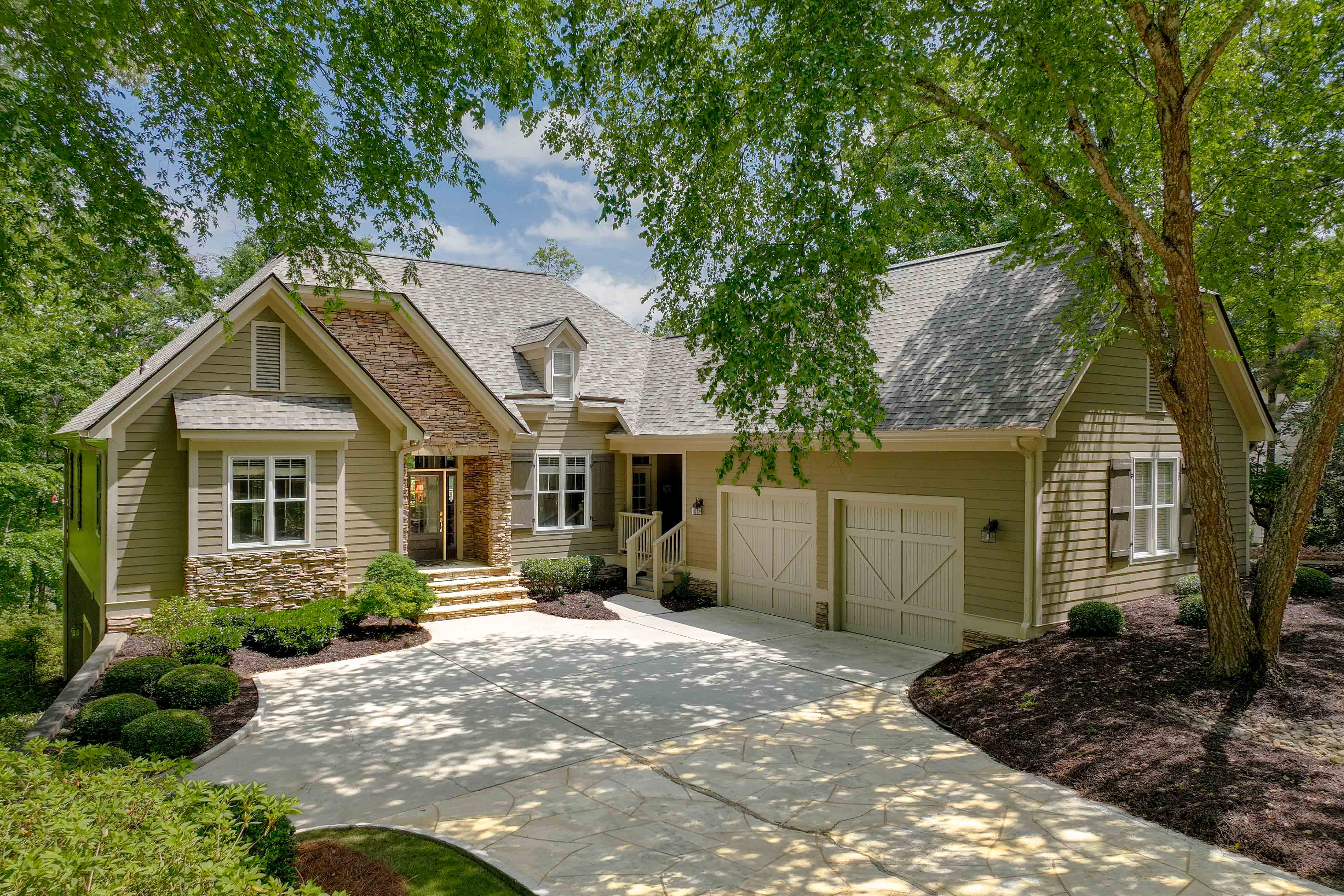 1011 Dejarnet Court image 3